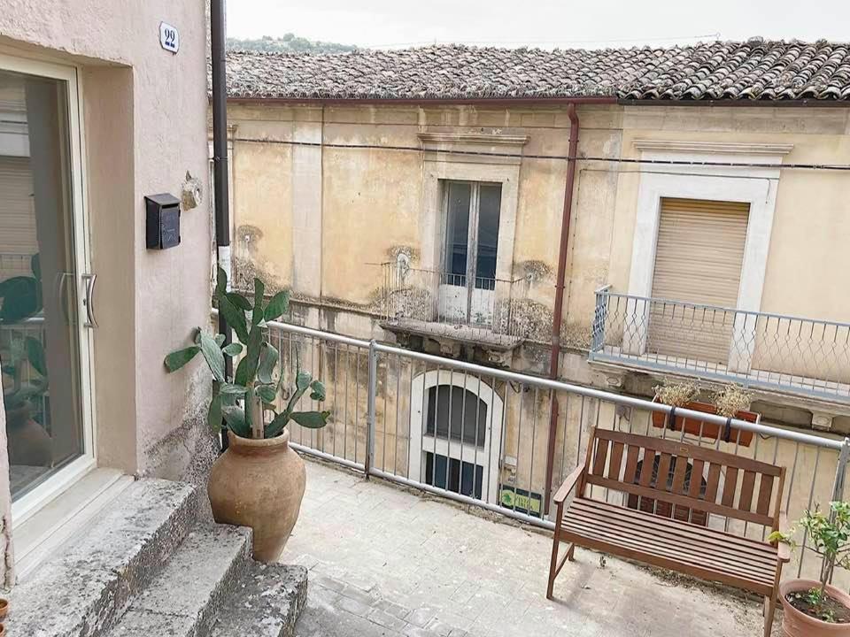A timpa ro nannu Villa Ragusa Exterior foto